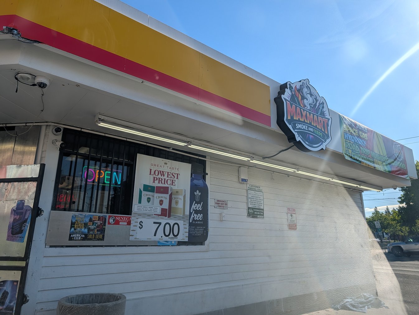 CoinFlip Bitcoin ATM - Max Mart & Deli (Portland)
