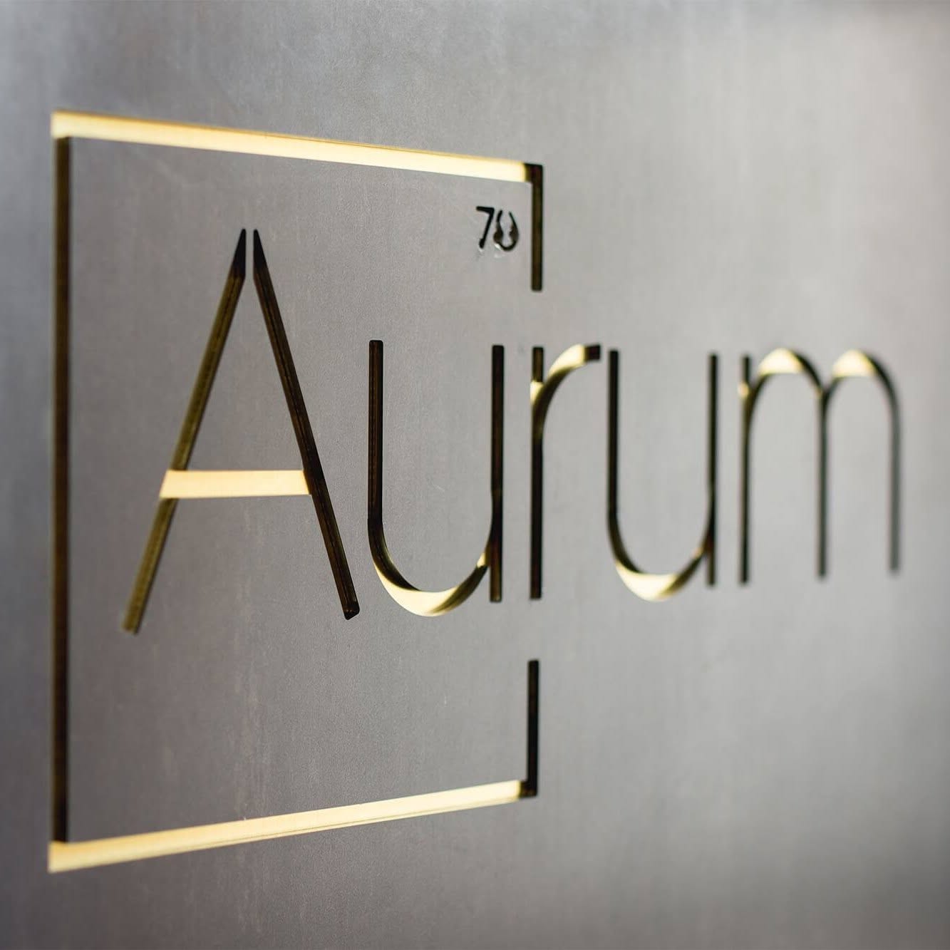 Aurum Steamboat